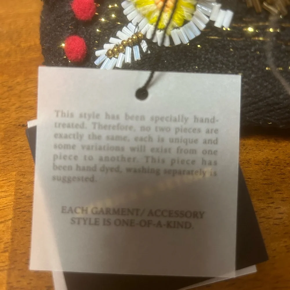Sold America and Beyond bag. NWT. - Picture 3 of 7